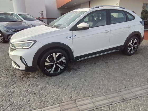 VOLKSWAGEN NIVUS 1.0 200 TSI TOTAL FLEX HIGHLINE AUTOMÁTICO